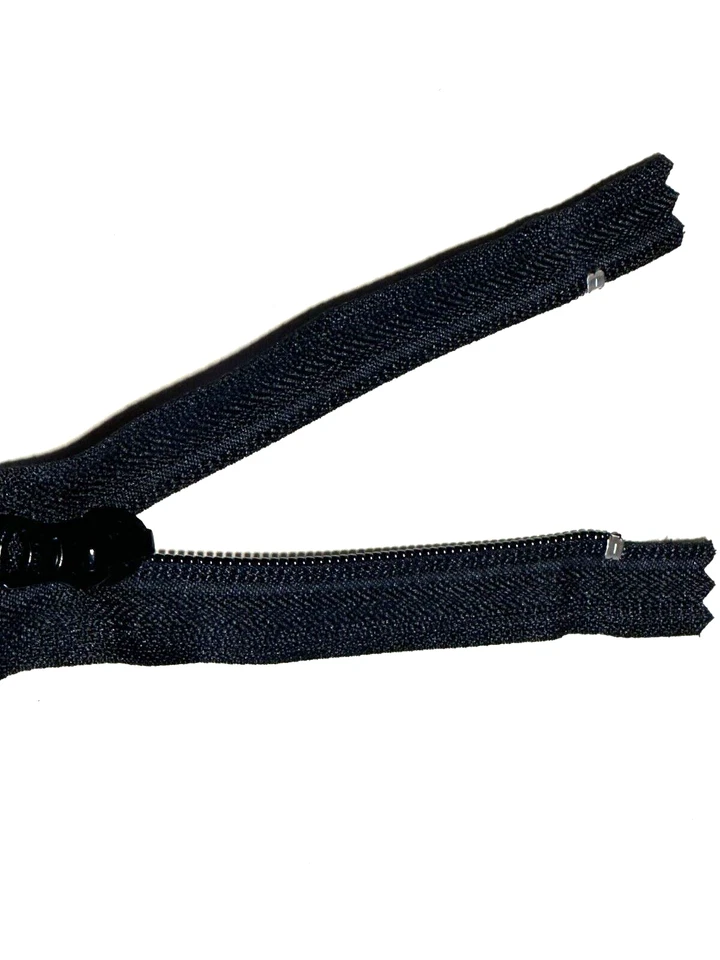 100 Pack YKK Nylon Coil Lightweight Reverse Zipper Color Black #580*Length 13" - Image 4 of 4