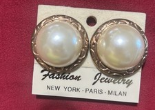 Fashion Jewelry Clip-On Stud Earrings Imitation Pearl Gold White Round Taiwan