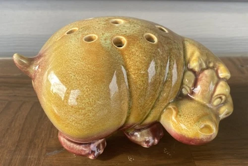 HULL POTTERY HIPPO FLOWER FROG
