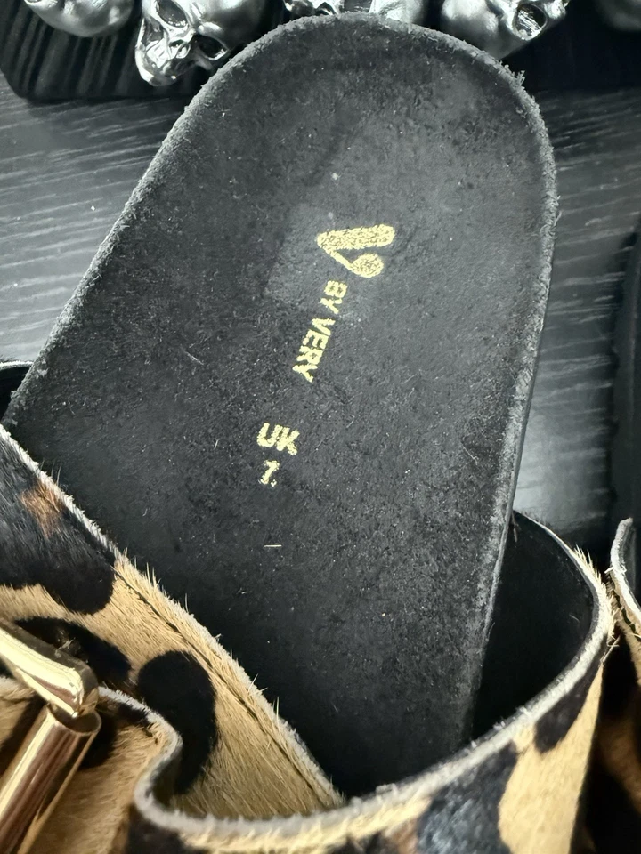 V By Very UK Size 7 Black And Beige Animal Print Buckle Sandal Shoes - Image 3 of 4