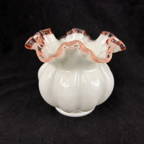Fenton Rose Crest Melon Rib Vase 1940s White With Pink Ruffle 5.5” High