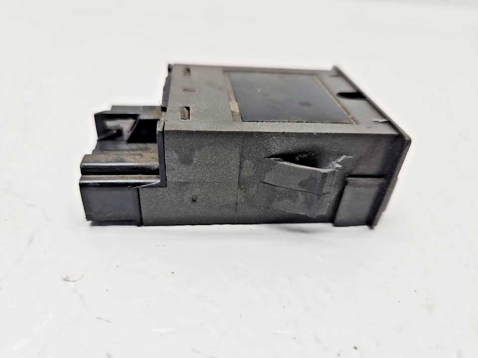 Interruptor de descongelación trasero Chevy GMC C/K 1500 1988-1994 15646349 OEM 3860 Foto 3 de 4