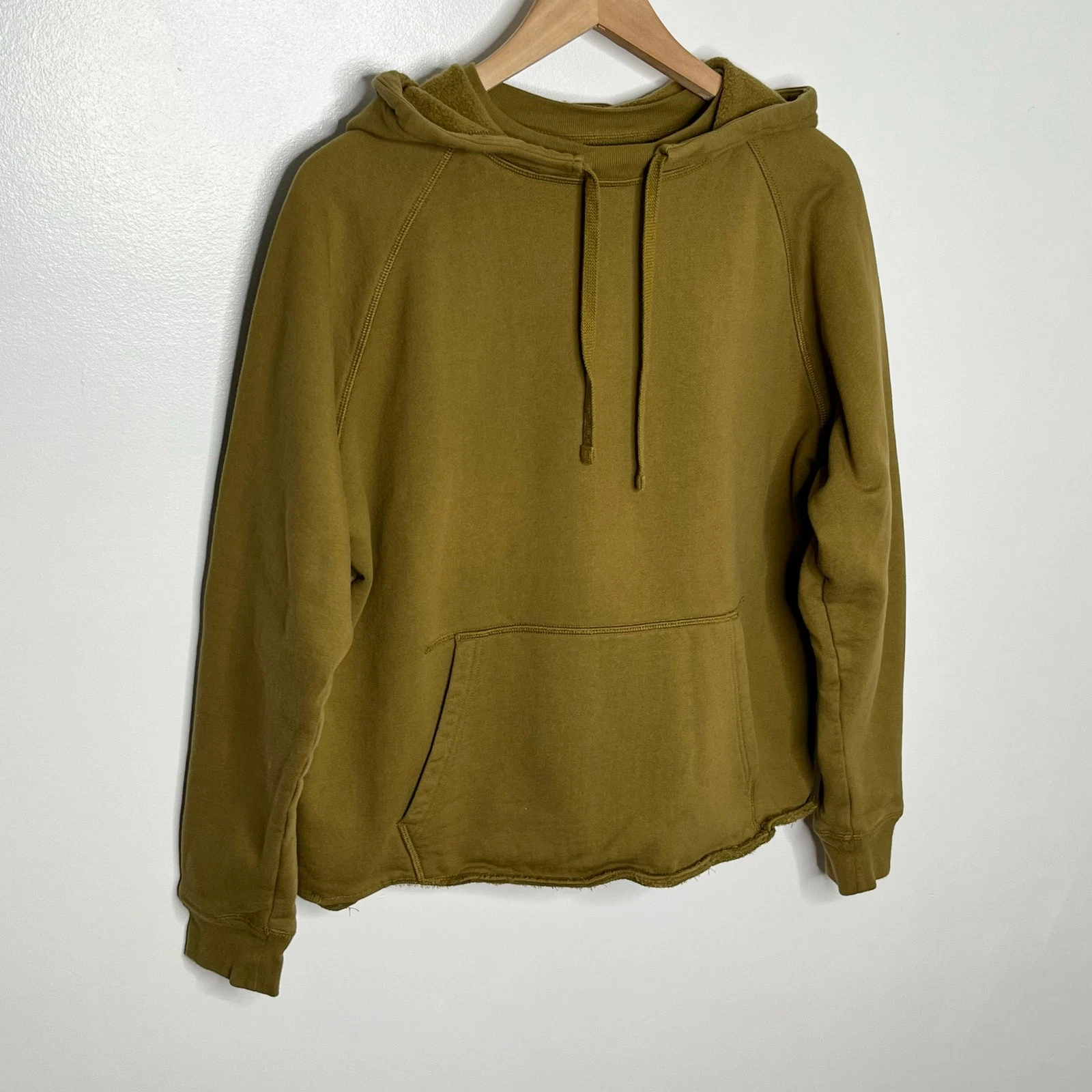 girlfriend-collective pullover hooded sweatshirt pocket flaw hoodie