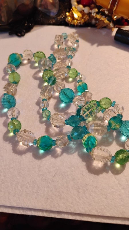 ART DECO URANIUM GLASS CZECH NECKLACE 32" CARVED CLEAR CRYSFAL BEADS GREEN GLASS