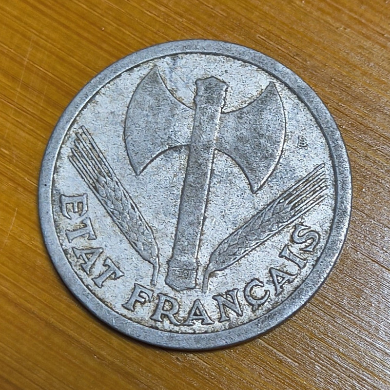 France 2 Francs 1943 État Français Travail Famille Patrie Aluminum KM#901