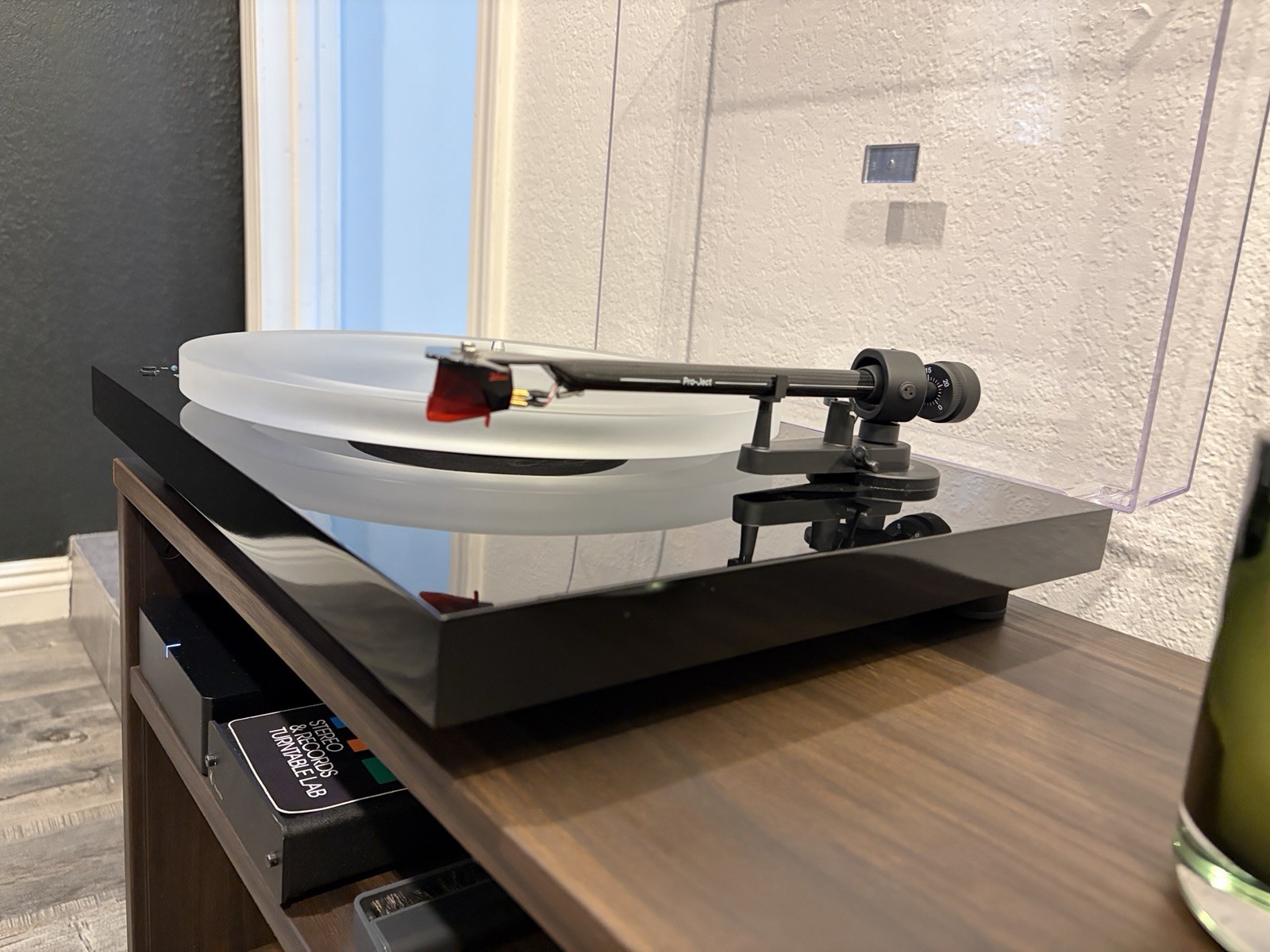 Pro-Ject Debut Carbon SONOS Edition, Piano (Black) Record Player