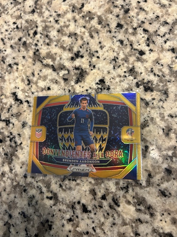 2024 Panini Prizm Copa America Gold /10 Insert Brenden Aaronson Usmnt