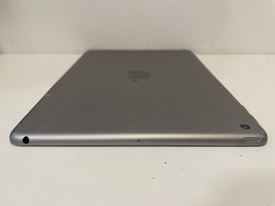 Apple iPad (6th Generation) - 32GB - Wi-Fi, 9.7in - Space Gray