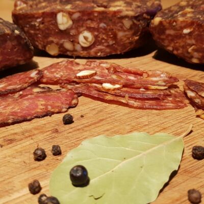 Reh Salami Gewürzzubereitung. Neuer Hype Brettsalami ganz einfach