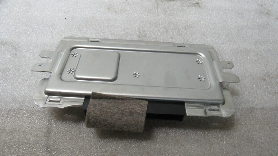 BMW M3 M4 M5 M6 2013-2020 X5M X6M módulo de control de suspensión activa VDC OEM 12680 Foto 3 de 4