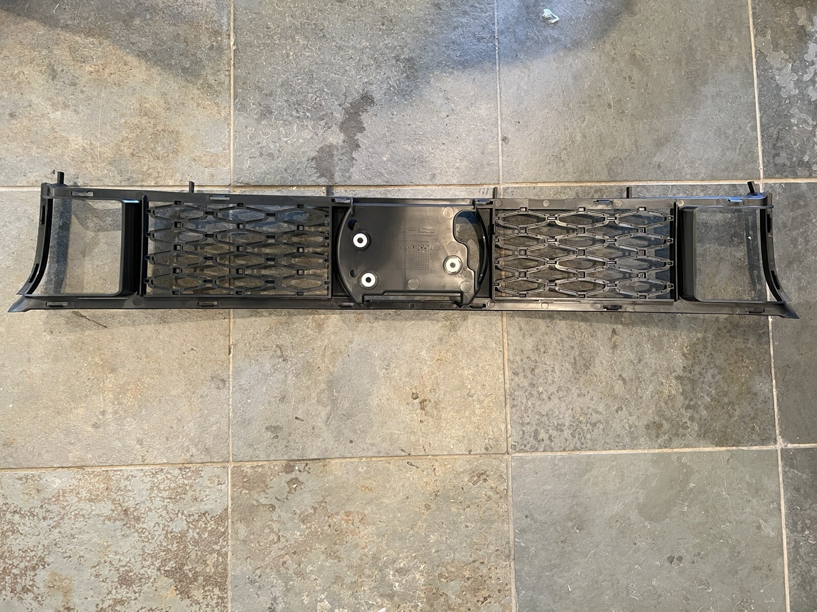 Rolls-Royce Cullinan Front Bumper Center Grille Rolls Royce Grill OEM 7448912