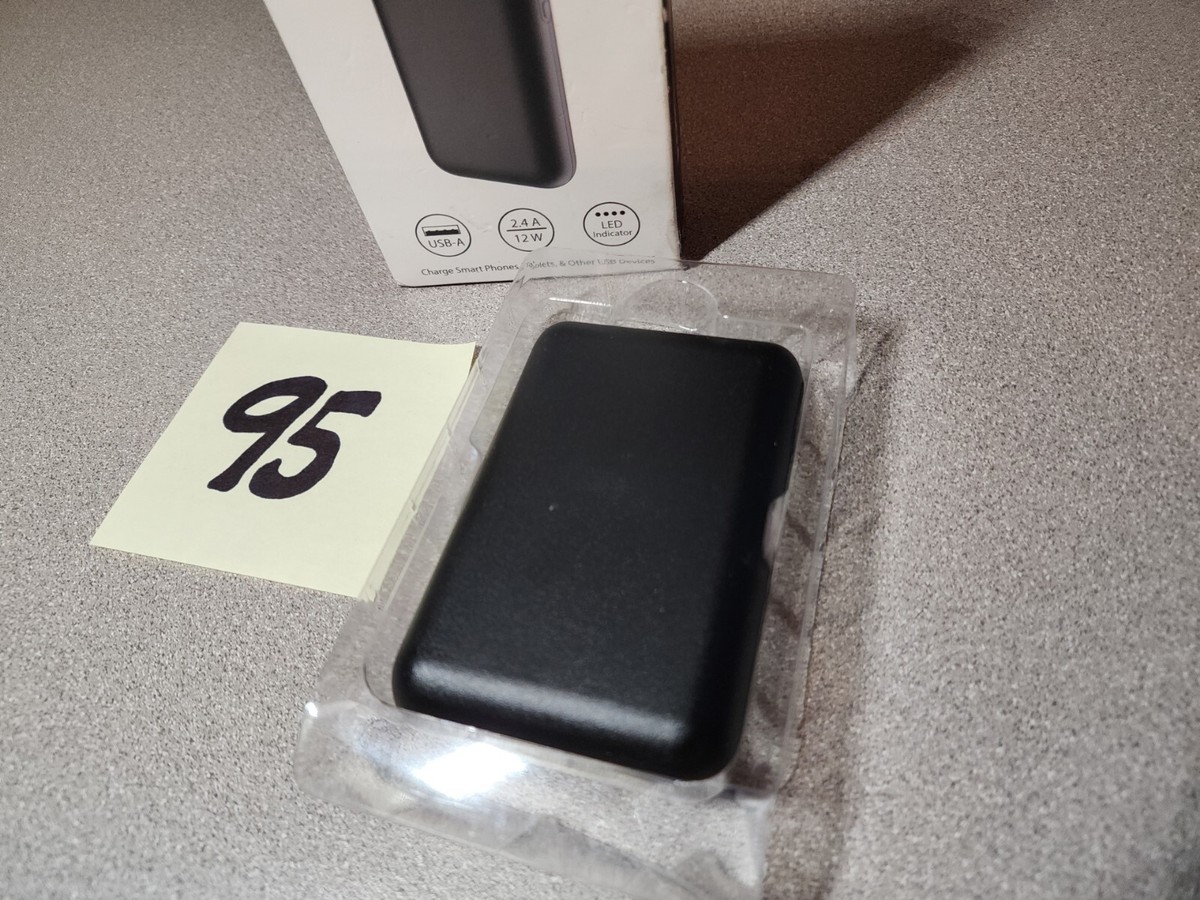 8000mAh USB External Portable Battery Cell Phone/Tablet Charger 