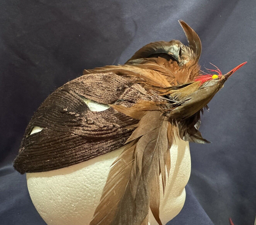 Unusual Vintage C1930-40 Brown Asymmetric Tilt Toque Hat With Bird + Feathers - Picture 4 of 9
