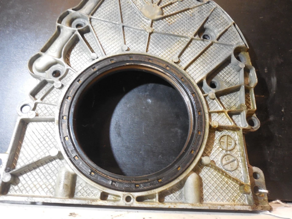 Vedação principal da tampa do motor do virabrequim traseiro Mercedes-Benz 2000-2006 S430 1120110108 - Imagem 4 de 4