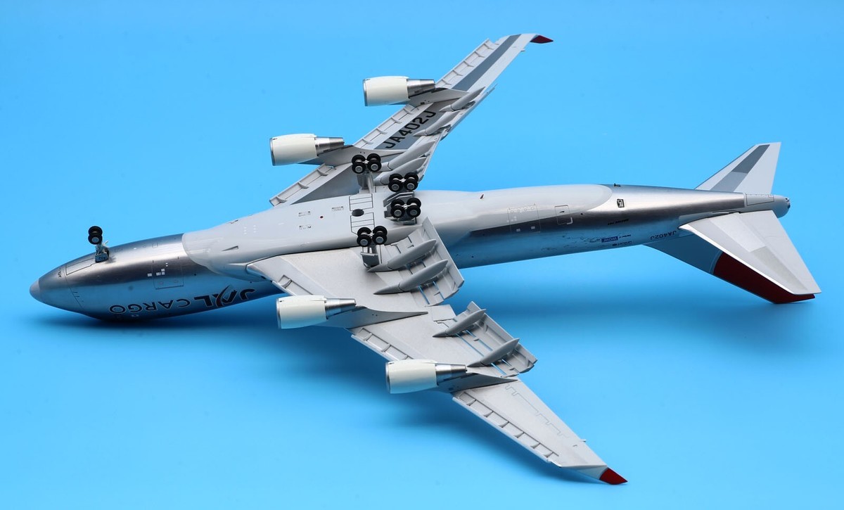JC Wings 1:200 JAL Cargo Boeing B747-400 Diecast Aircraft Model