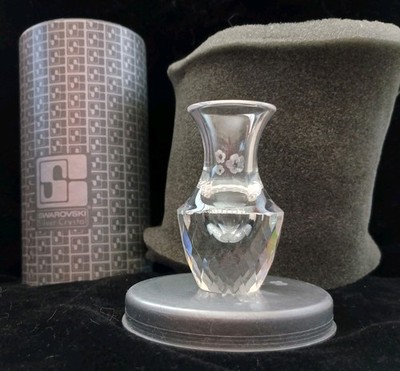 Swarovski Crystal Vase with Swarovski Jewels in original box.