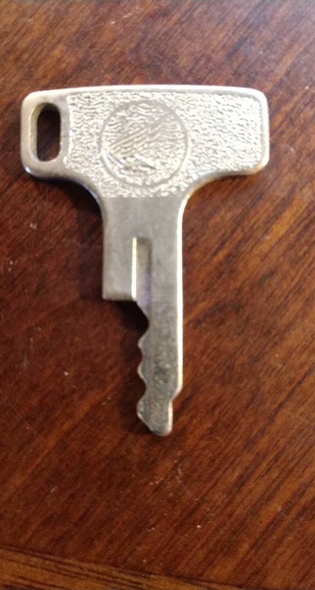 キル　オールドジャラ NOS OEM Pre-Cut Honda Motorcycle Key 60's & 70's models T7978