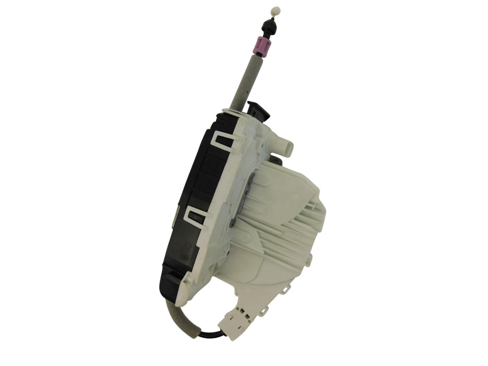 NEW MERCEDES CCLASS W204 DRIVERS SIDE RIGHT REAR DOOR LOCK CATCH 2012