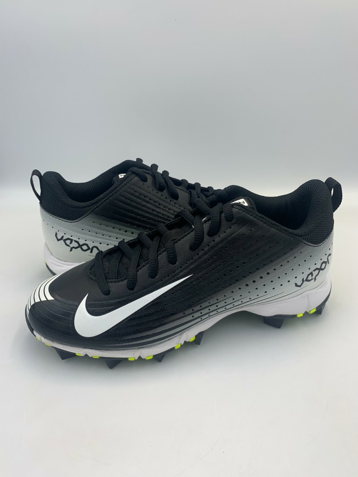 mike trout softball cleats