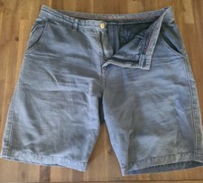 Tommy Bahama - Relaxed Blue Demin Shorts - Size 35 - Pre owned