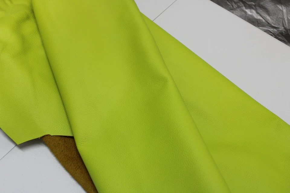  LIME  FLOATER LEATHER  Thickness (mm/oz)1.6 mm - 1.8 mm/ 4 oz - 4.5 oz 18sqft - Image 4 of 4