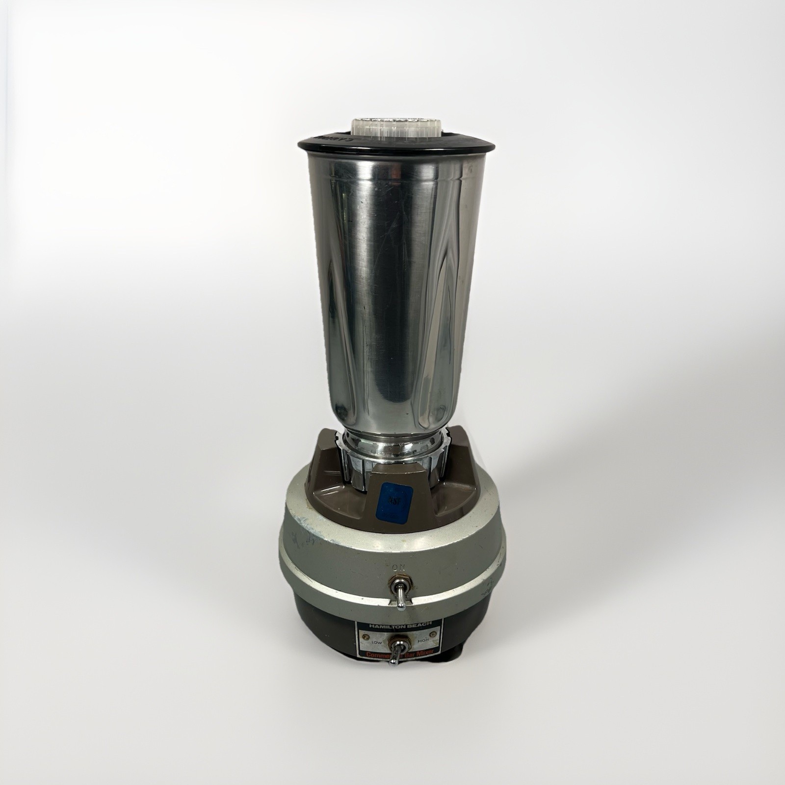 Hamilton Beach Commercial Bar Mixer Blender 909 W/ Stainless Steel Milkshake Cup