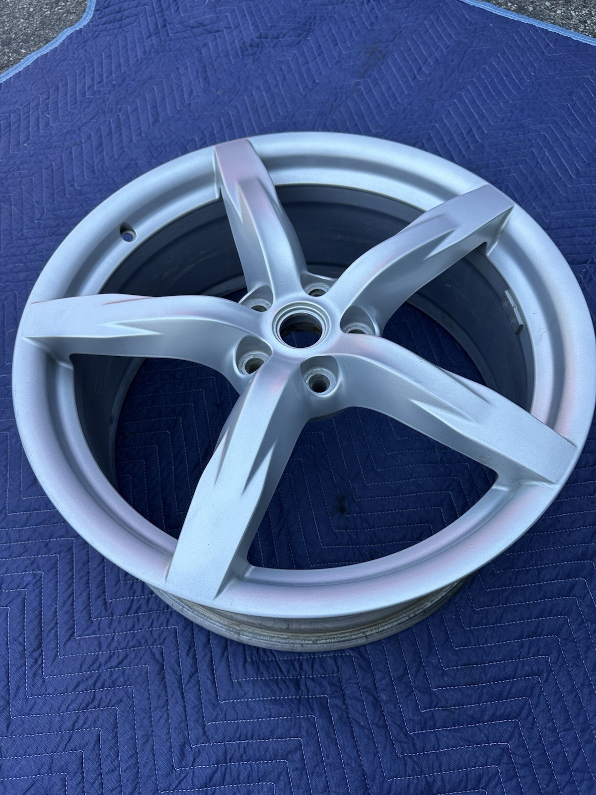 2016 20” FERRARI GTC4 LUSSO 8.5x20 F151M 311037 Factory OEM (1) FRONT Wheel Rim