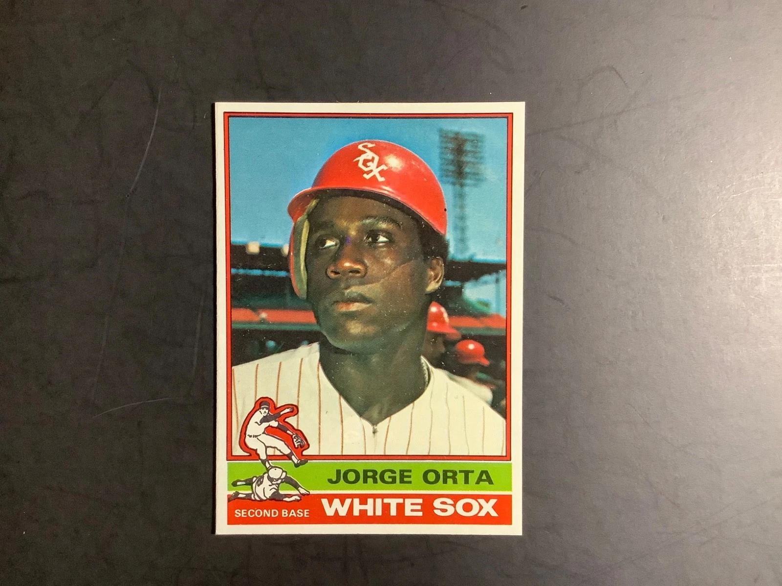 Topps 1976 Jorge Orta #560 NM-MT to Mint White Sox Pack Fresh Sharp Centered.