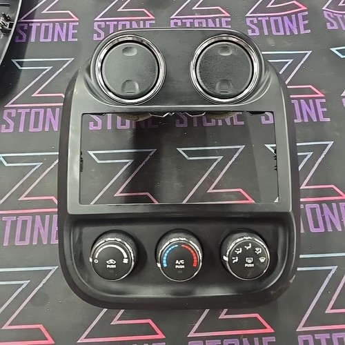 2010-2017 JEEP PATRIOT AC HEATER CONTROL SWITCH WITH RADIO BEZEL OEM ASSEMBLY