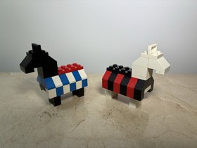 LEGO Classic Castle Knights Tournament 383 6083 LEGOLAND Horse Set & Barding VTG