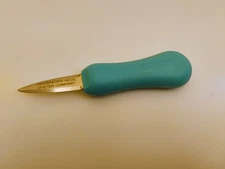 R Murphy USA Duxbury Shucker Oyster Knife 2 1/8" Stiff Blade Light Blue Handle