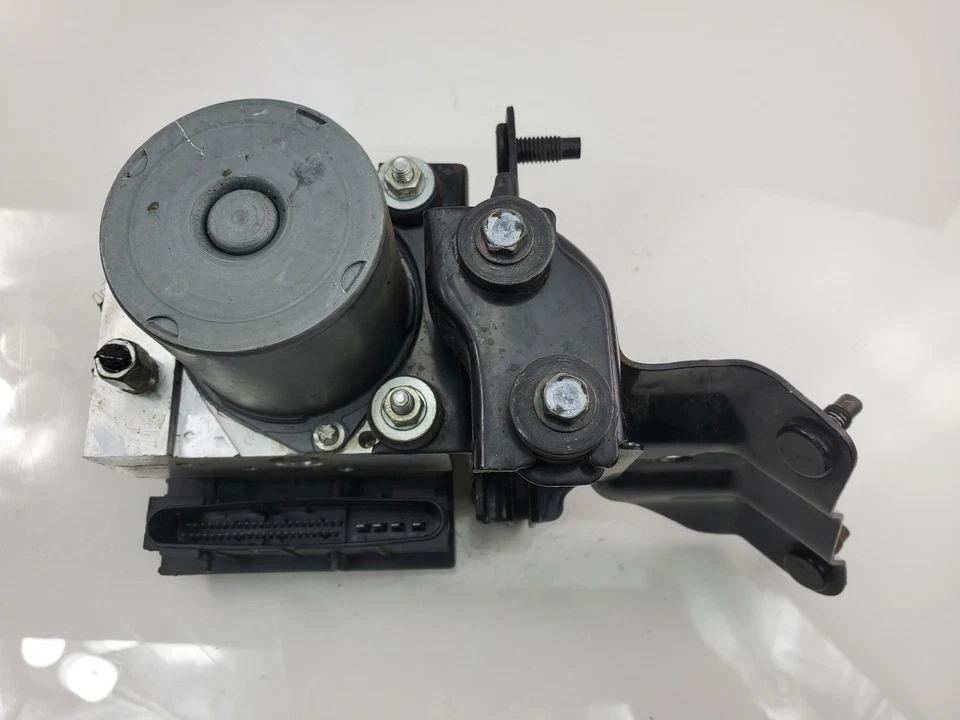 Infiniti EX37 2013 ABS módulo de bomba de freno antibloqueo 47660 3WV0C OEM Foto 2 de 4