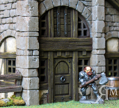 Hartolia miniatures | Maison médiévale à étage avec végétation et