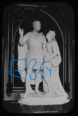 STATUE OF QUEEN VICTORIA AND PRINCE ALBERT C1890 Magic Lantern Slide PHOTO