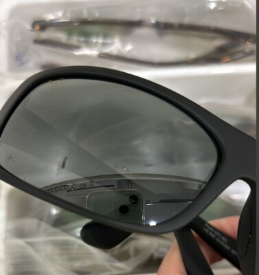 Maui Jim Peahi MJ 202-2M Rubber Black Wrap Sunglasses Gray  display picture 1