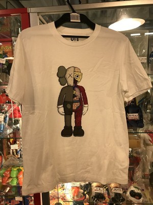 UNIQLO UNIQLO x KAWS T-shirt (FLAYED) M 