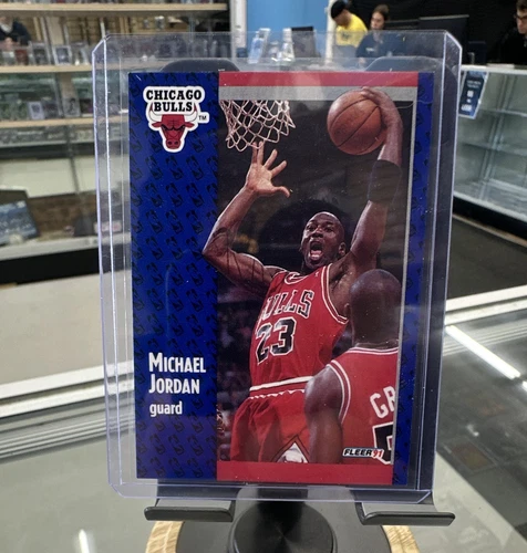 Fleer 1991-92 Michael Jordan Chicago Bulls NBA Basketball Card #29 Base Set