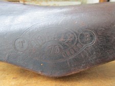 Partie De Selle Cuir Ancienne Pour Vélo – Décor Sphinx, Croupon Garanti
