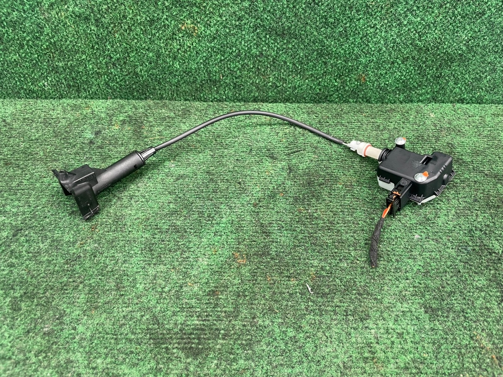 2003-2012 Bentley Continental GT GTC Fuel Door Release Actuator OEM