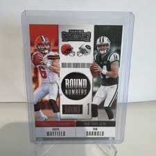 Baker Mayfield and Sam Darnold 2018 Panini Contenders Round Numbers Rookie Card. rookie card picture