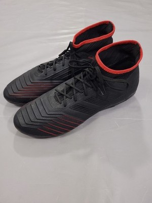 Herren Adidas Predator Fußballschuhe Größe UK 11 geformte Stollen 19,2 FG schwarz rot