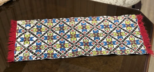 Authentic Vintage Ukrainian Hutsul Embroidered Textile / Runner from Verkhovyna