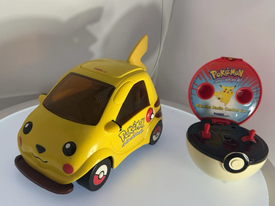 Vintage Pokémon Pikachu RC Car Remote Control & Poke Ball - Works B - Image 2 of 4