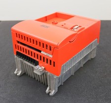 SEW Frequenzumrichter MOVITRAC 31C015-503-4-00 Sach-Nr. 8263337 - geprüft! -