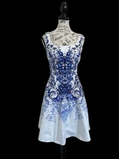 Karen Millen Blue White Floral Baroque Print Fit Flare Dress Sleeveless Size 6