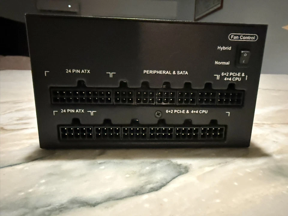 Fuente de alimentación totalmente modular Corsair AX860 860W 80+ Platinum - Excelente estado Foto 4 de 4