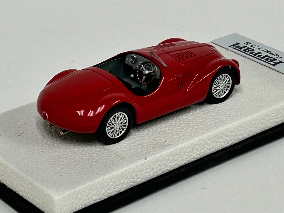 お*ん様 Ferrari 125 S 1947 フェラーリスカーフ希少　月初価格 お*ん様 Ferrari 125 S 1947 フェラーリスカーフ希少 月初価格