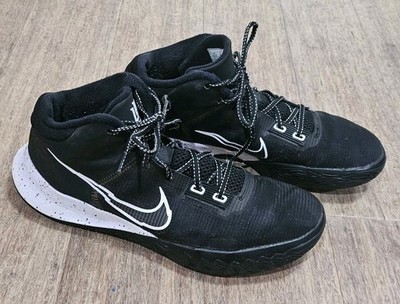 Kyrie Flytrap Sneaker