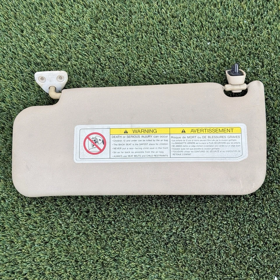 1997-2004 Nissan Pathfinder Infiniti QX4 Driver Side Sun Visor Vinyl - Image 2 of 4