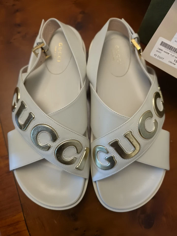 Elegant Beautiful Gucci Cream&gold Leather Slingback Sandals. - Image 4 of 4